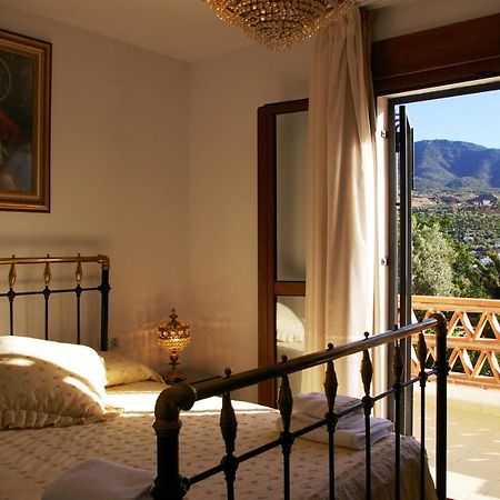 Hostal Y Apartamento Rural Los Naranjos Melegis Exteriör bild